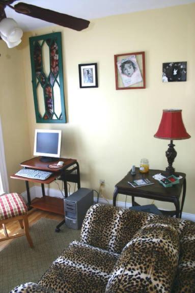 The Young House Bed And Breakfast Millinocket Dış mekan fotoğraf