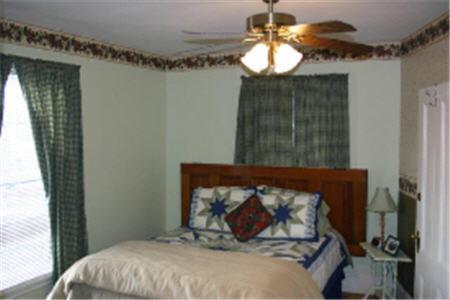 The Young House Bed And Breakfast Millinocket Oda fotoğraf